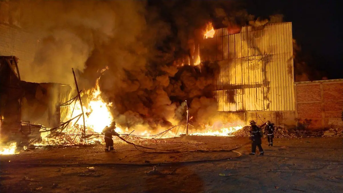 Incendio en empresa de frigoríficos